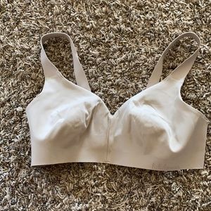 Lightweight lululemon bra